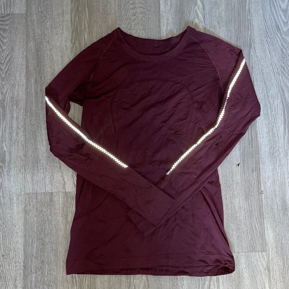 lululemon athletica Tops - Lululemon swiftly top